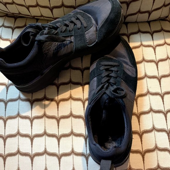 Vionic Shoes - Women's Vionic VIO-NRG Emerson Lace-Up Active Sneakers, Black, Size 9.5
